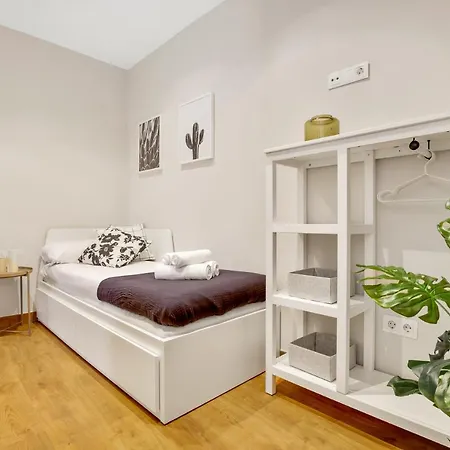 Modern & Quite At Larios Daire *