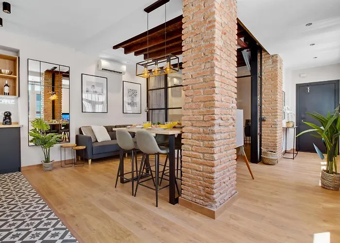 Apartment Modern & Quite At Larios *