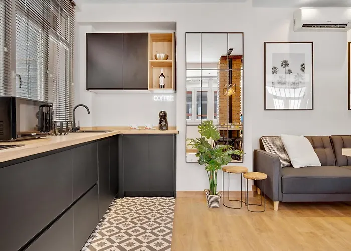 Apartment Modern & Quite At Larios *